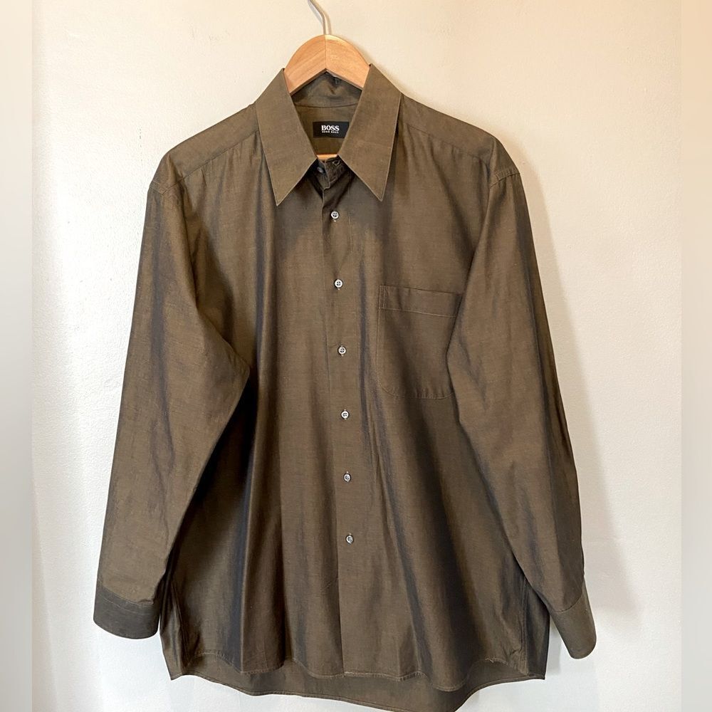 BOSS Hugo Boss  tailored smart casual button down long sleeves shirt 17.5(34-35)